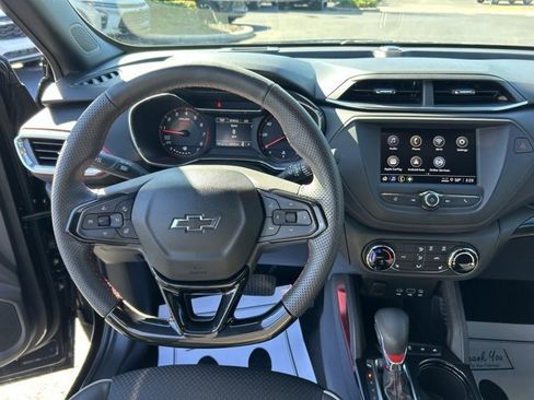 Certified 2023 Chevrolet TrailBlazer RS image 17