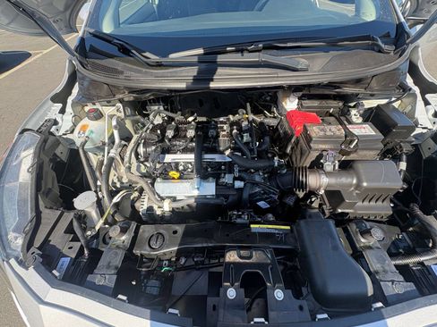 Used 2025 Nissan Versa SV FWD image 30