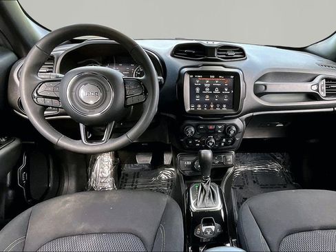 Used 2022 Jeep Renegade Altitude AWD/4WD image 7