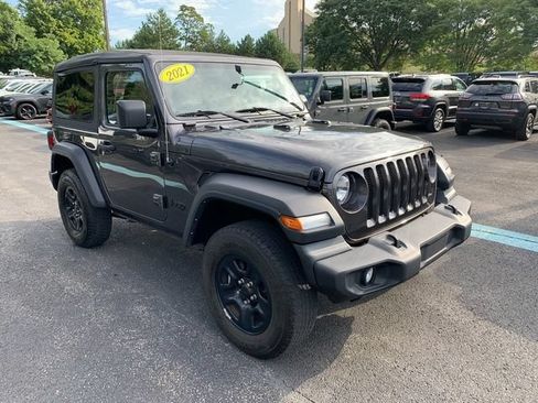 Used 2021 Jeep Wrangler Sport AWD/4WD image 8