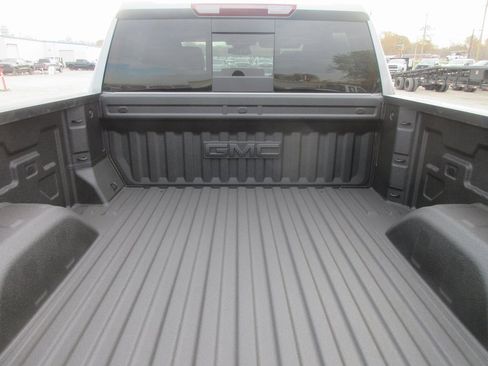 New 2026 GMC Sierra 1500 AT4 image 7