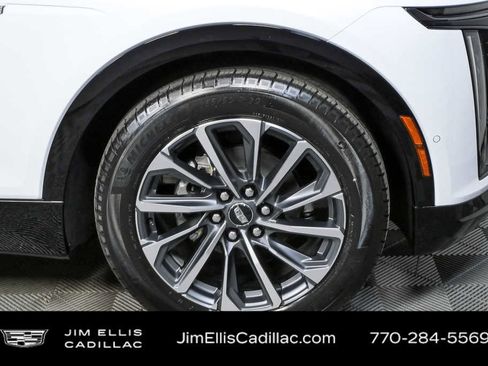 New 2026 Cadillac Lyriq Sport image 39