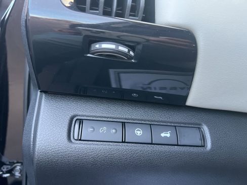 New 2025 Nissan Pathfinder SV image 44