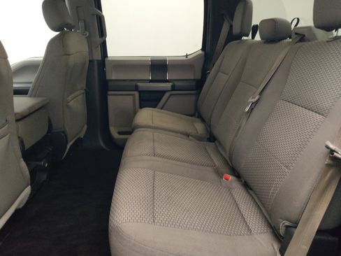 Used 2015 Ford F150 XLT AWD/4WD image 18