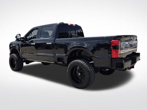Used 2023 Ford F350 Platinum AWD/4WD image 7