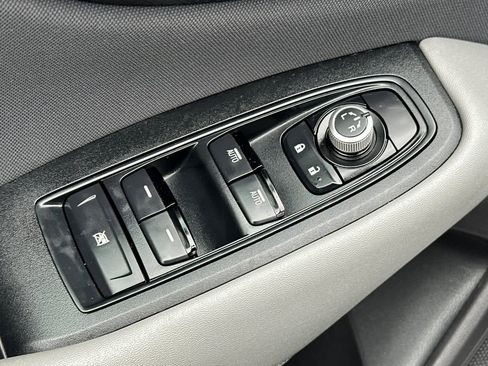 Used 2023 Subaru Outback Premium image 13