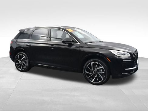 Used 2024 Lincoln Corsair Grand Touring w/ Equipment Group 301A image 3