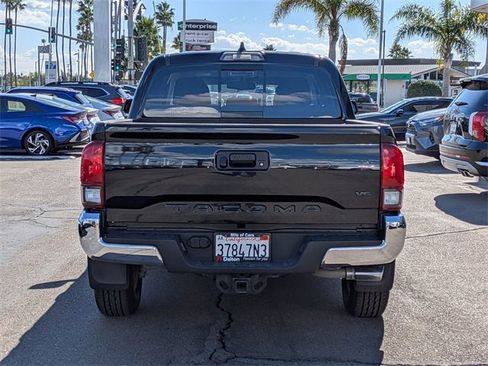 Used 2022 Toyota Tacoma SR5 image 3