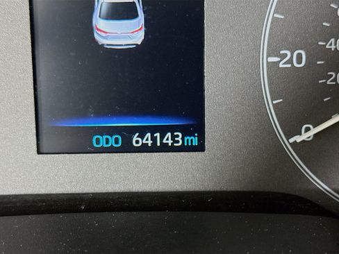 Used 2024 Toyota Corolla LE image 16