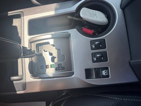 Used 2018 Toyota 4Runner SR5 Premium RWD image 27