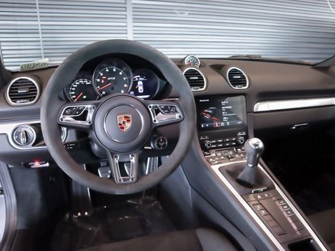 Certified 2025 Porsche 718 Cayman GTS image 12