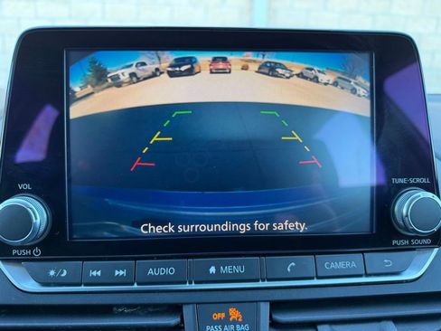 Used 2024 Nissan Altima 2.5 SV image 21