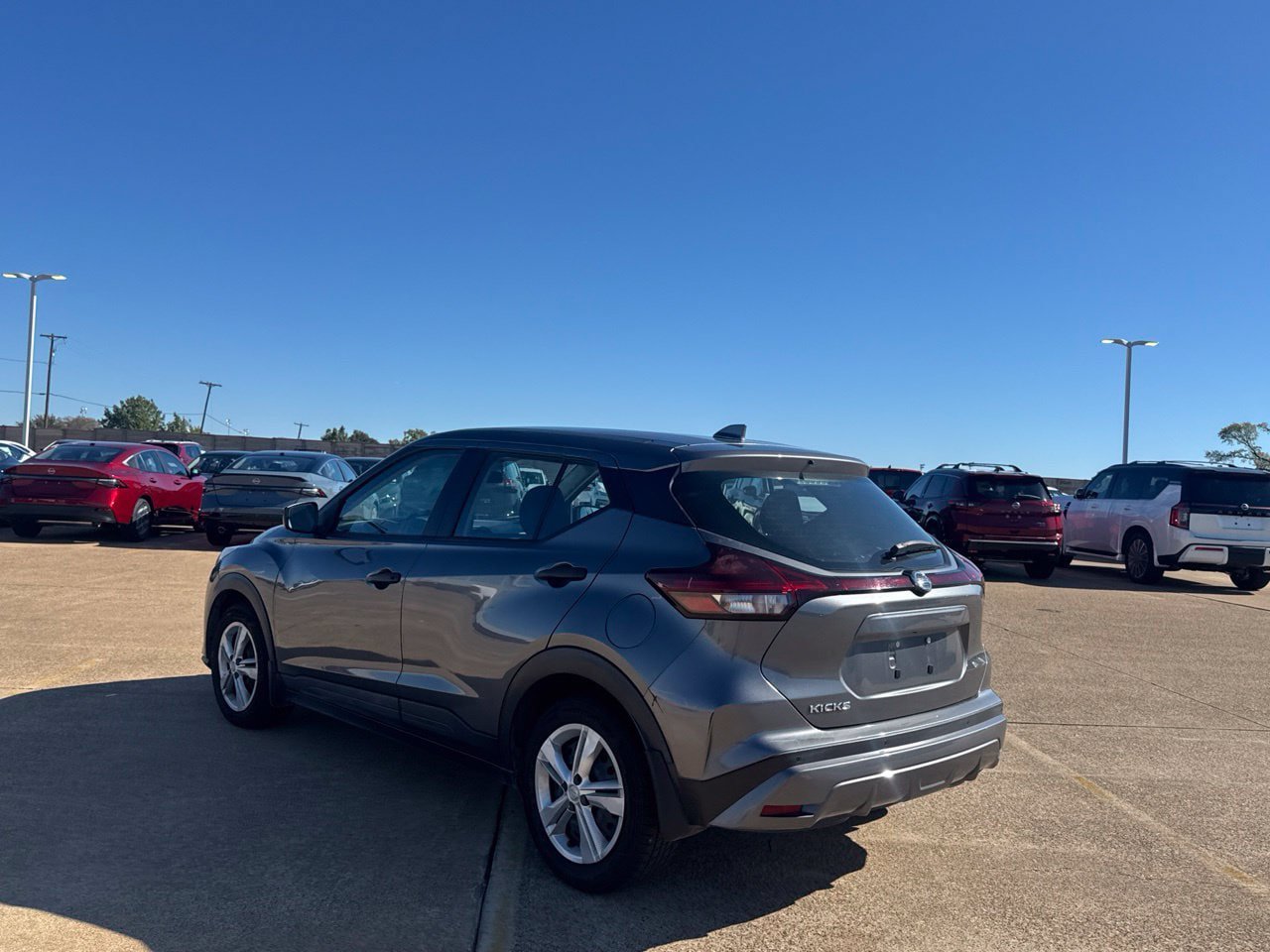 Certified 2021 Nissan Kicks S FWD image 23