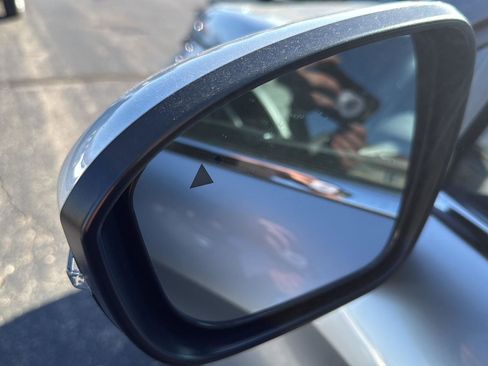 Used 2024 Mitsubishi Outlander SE Black Edition image 14