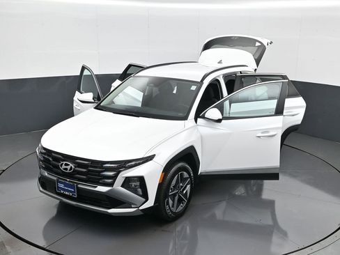 Certified 2025 Hyundai Tucson SEL image 30