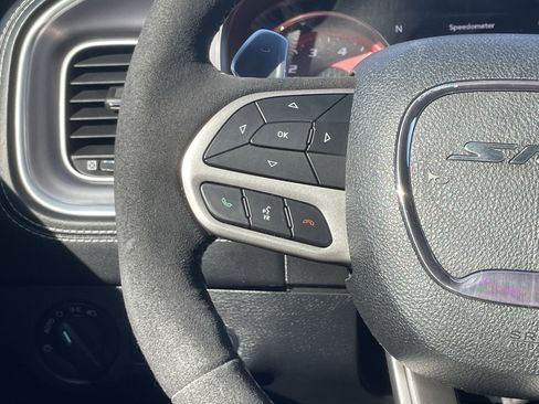 Used 2022 Dodge Charger SRT Hellcat w/ Harman/Kardon Audio Group image 18