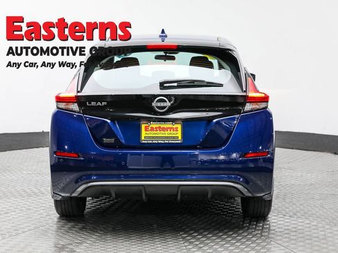 Used 2023 Nissan Leaf S image 6