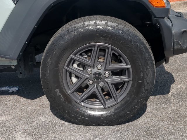 Certified 2024 Jeep Wrangler Unlimited Sport AWD/4WD image 11