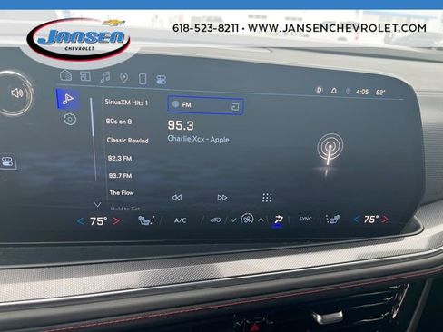 Used 2025 Chevrolet Suburban RST image 13