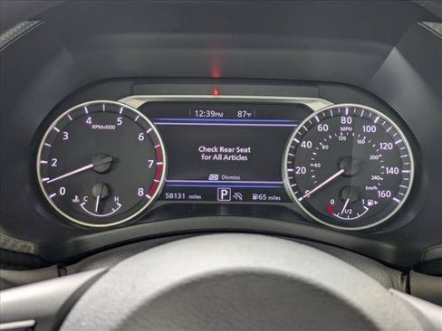 Used 2024 Nissan Sentra SV FWD image 11