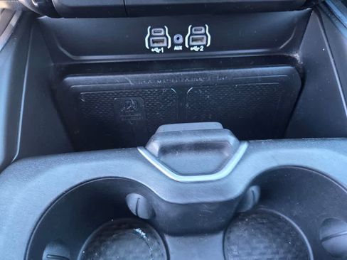 Used 2025 RAM 1500 Laramie image 15