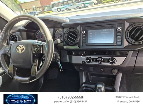 Used 2018 Toyota Tacoma SR RWD image 18