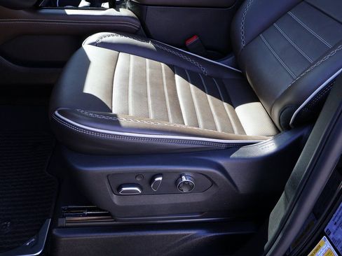 Certified 2026 GMC Yukon Denali Ultimate image 50