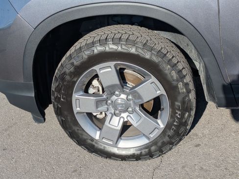 Used 2025 Honda Ridgeline TrailSport image 13