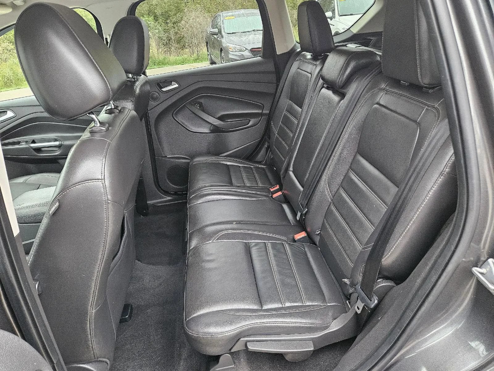 Used 2017 Ford Escape Titanium AWD/4WD image 18