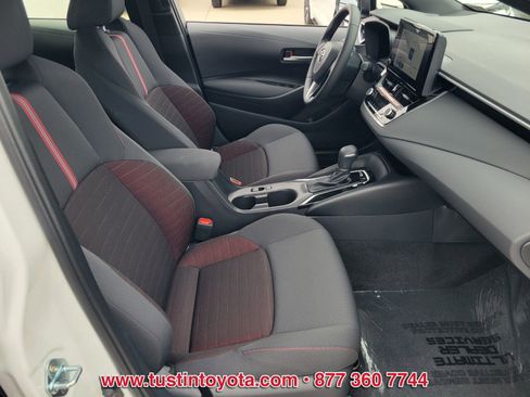 Used 2026 Toyota Corolla SE FWD image 15