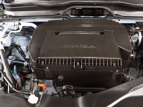 Used 2024 Honda Pilot TrailSport image 33