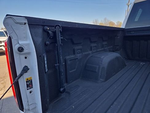 Used 2021 GMC Sierra 1500 AT4 w/ AT4 Value Package AWD/4WD image 30