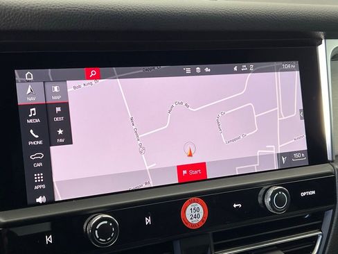 Used 2026 Porsche Macan image 13