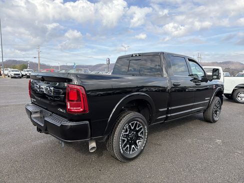 New 2026 RAM 2500 Limited AWD/4WD image 6