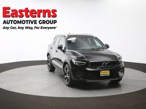 Used 2024 Volvo XC40 B5 Core AWD/4WD image 51