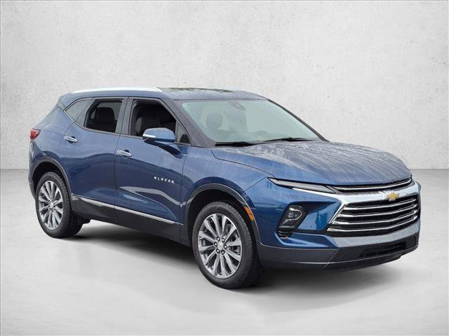 Used 2023 Chevrolet Blazer Premier FWD image 3