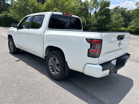 New 2026 Nissan Frontier SV w/ SV Convenience Package RWD image 5