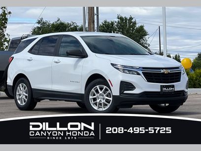 Used 2022 Chevrolet Equinox LS w/ LS Convenience Package