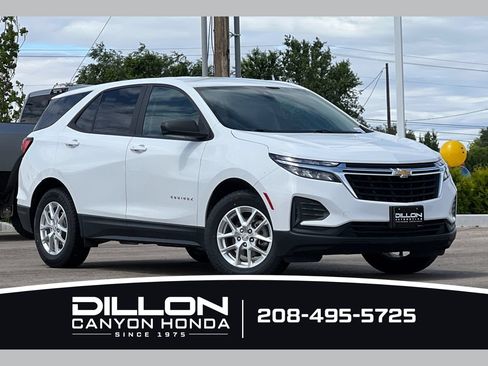 Used 2022 Chevrolet Equinox LS w/ LS Convenience Package AWD/4WD image 1