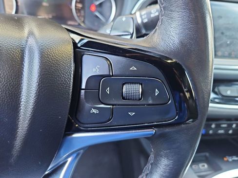 Used 2024 Buick Enclave Premium image 12