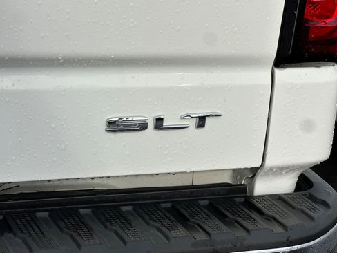 Used 2024 GMC Sierra 1500 SLT image 31