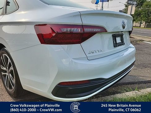 Certified 2023 Volkswagen Jetta Sport FWD image 30