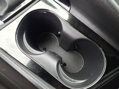 Used 2025 Hyundai Elantra SEL image 8