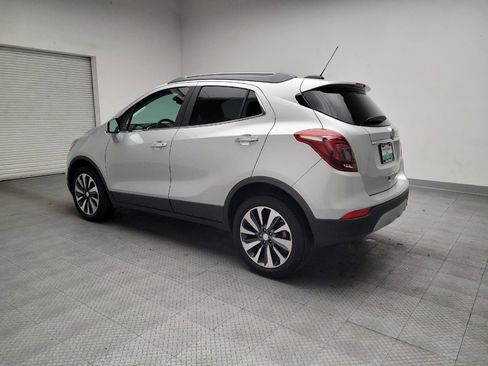Used 2021 Buick Encore Preferred image 3
