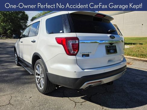 Used 2017 Ford Explorer Limited image 2