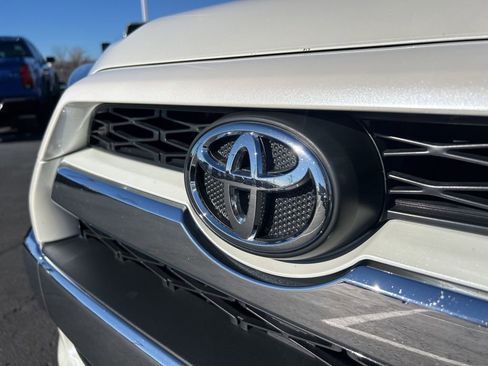 Used 2019 Toyota 4Runner Limited image 10