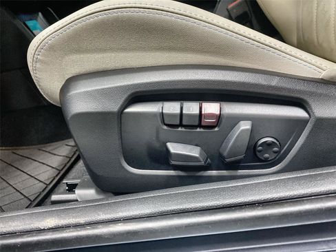 New 2026 MINI Cooper 2-Door Hardtop image 18