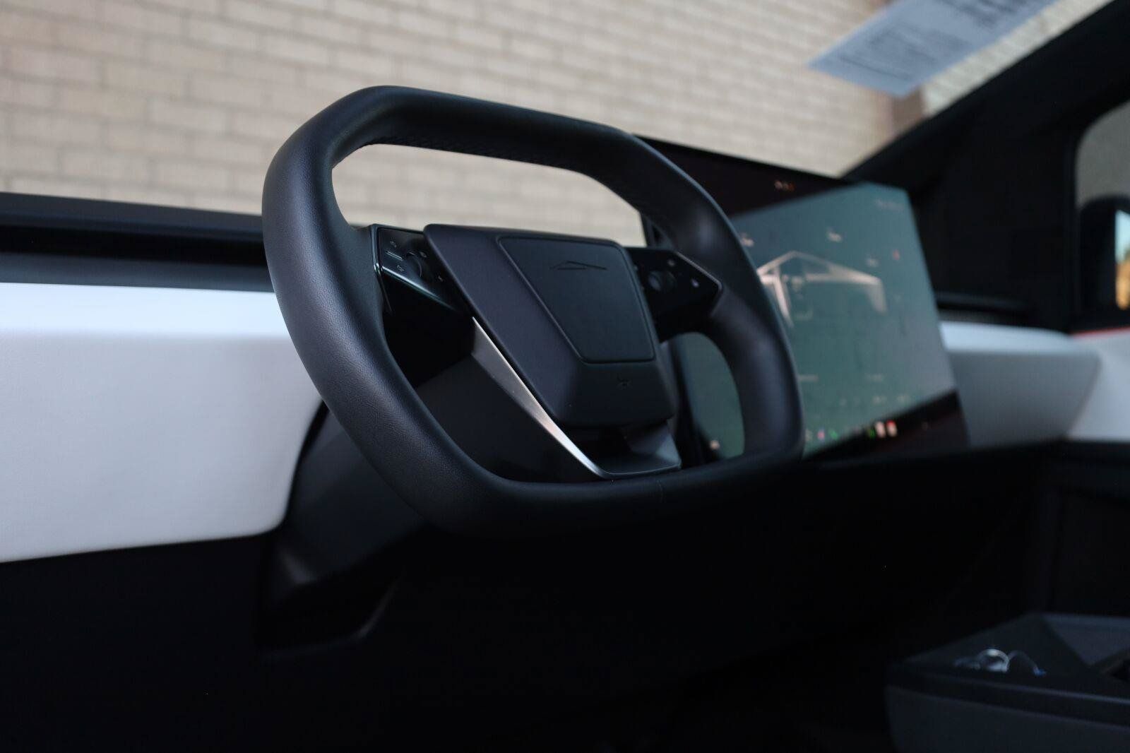 Used 2024 Tesla Cybertruck AWD Crew Cab image 17