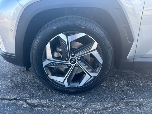 Used 2022 Hyundai Tucson Limited AWD/4WD image 34