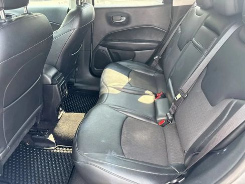 Used 2019 Jeep Compass Latitude AWD/4WD image 12